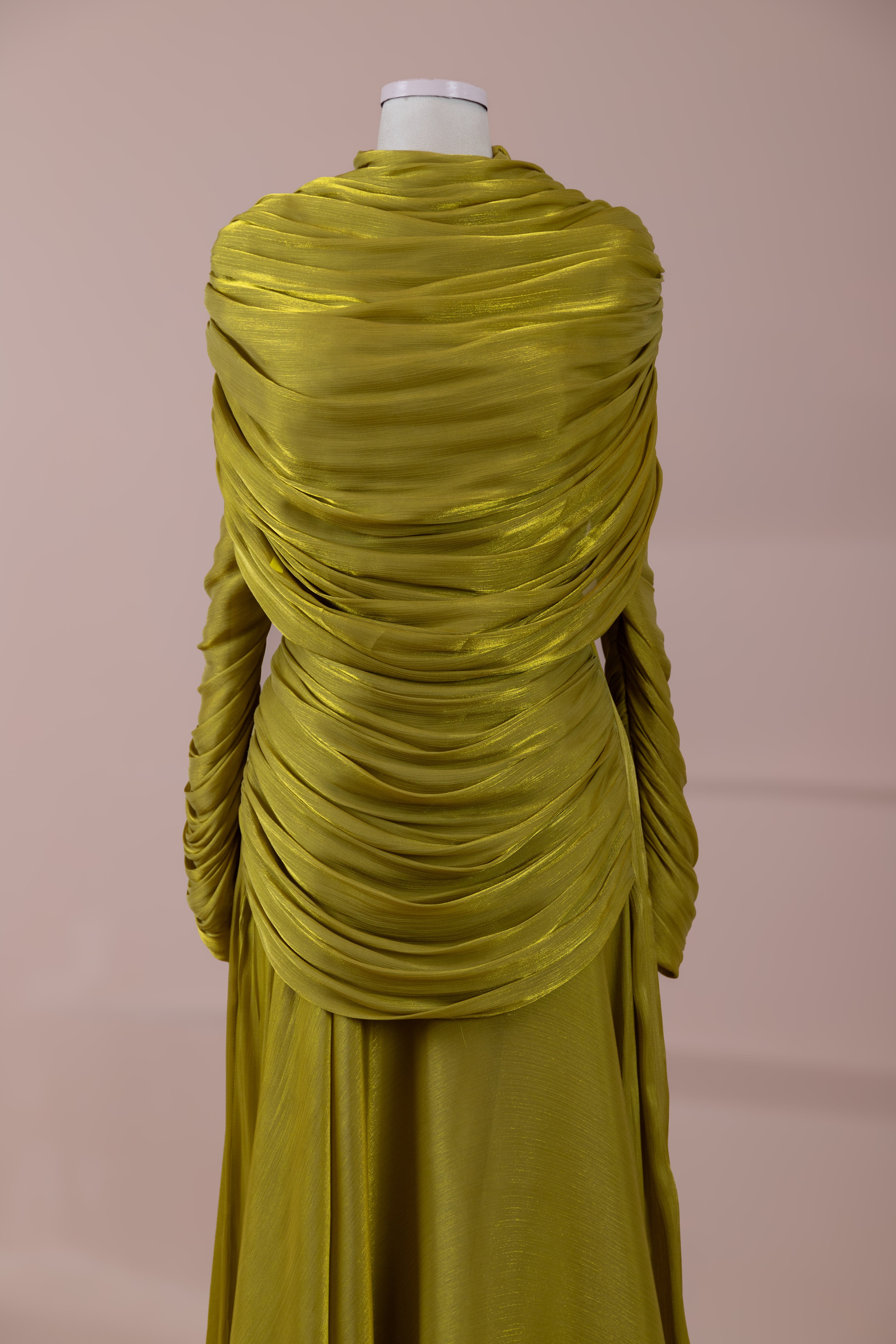 إيلفي فستان سهرة محتشم