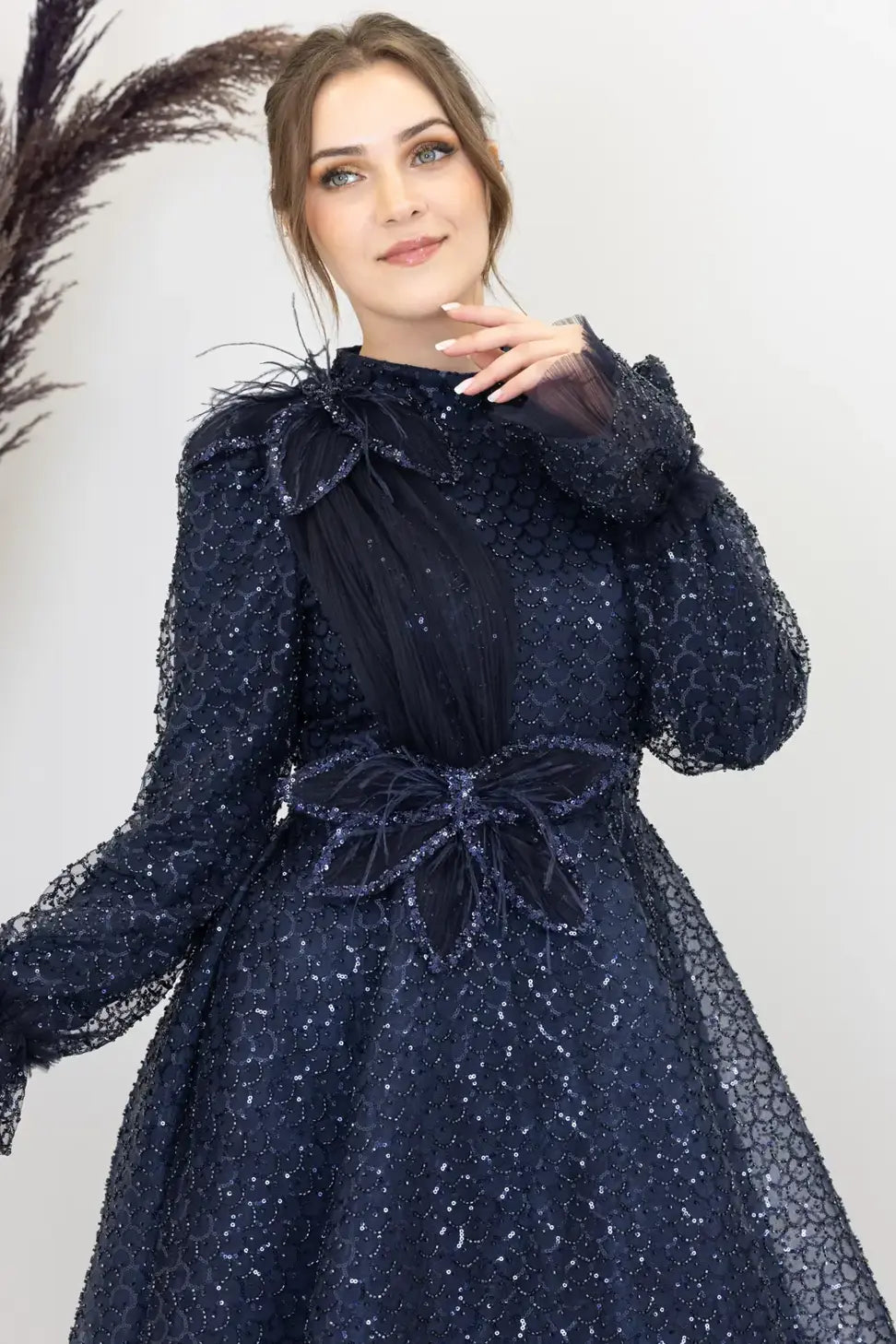 Omuz Ve Beli Çiçek Detaylı Adel Tesettür Abiye.