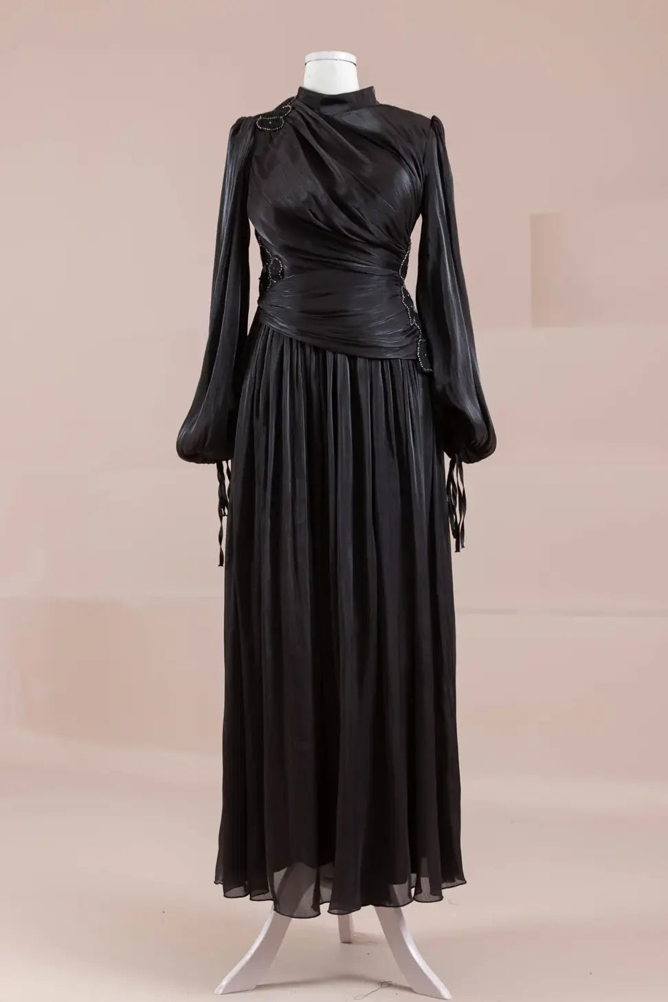 Rovi Tesettür Abiye.