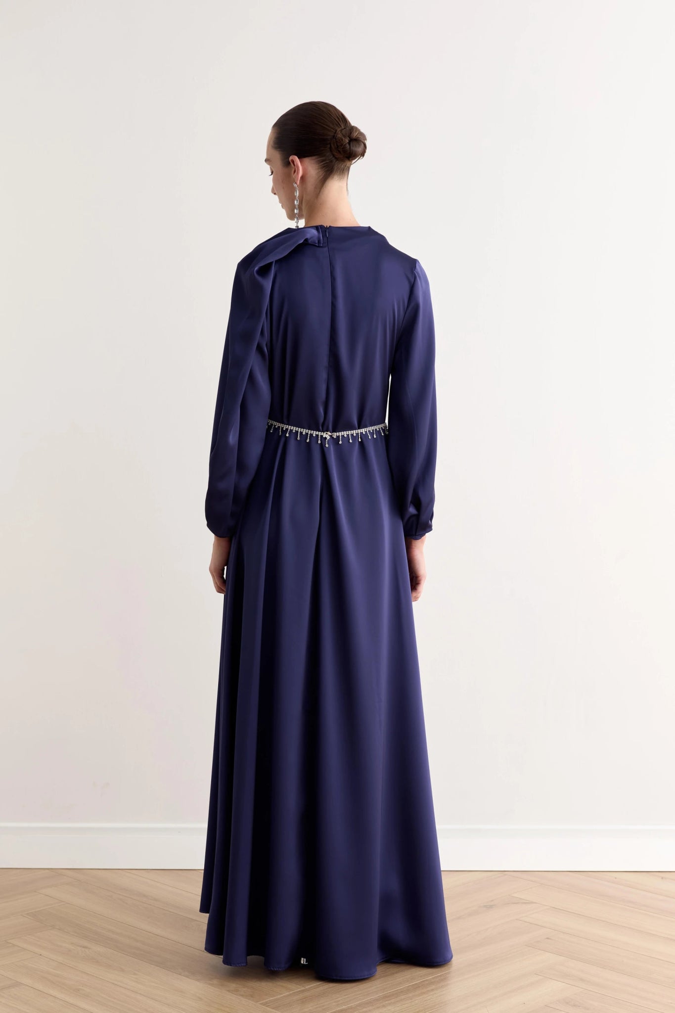 Juan Pileli Kemerli Saten Tesettür Elbise - FioraofDress - tesettur - abiye - lacivert - 36 - hijab - evening - dress