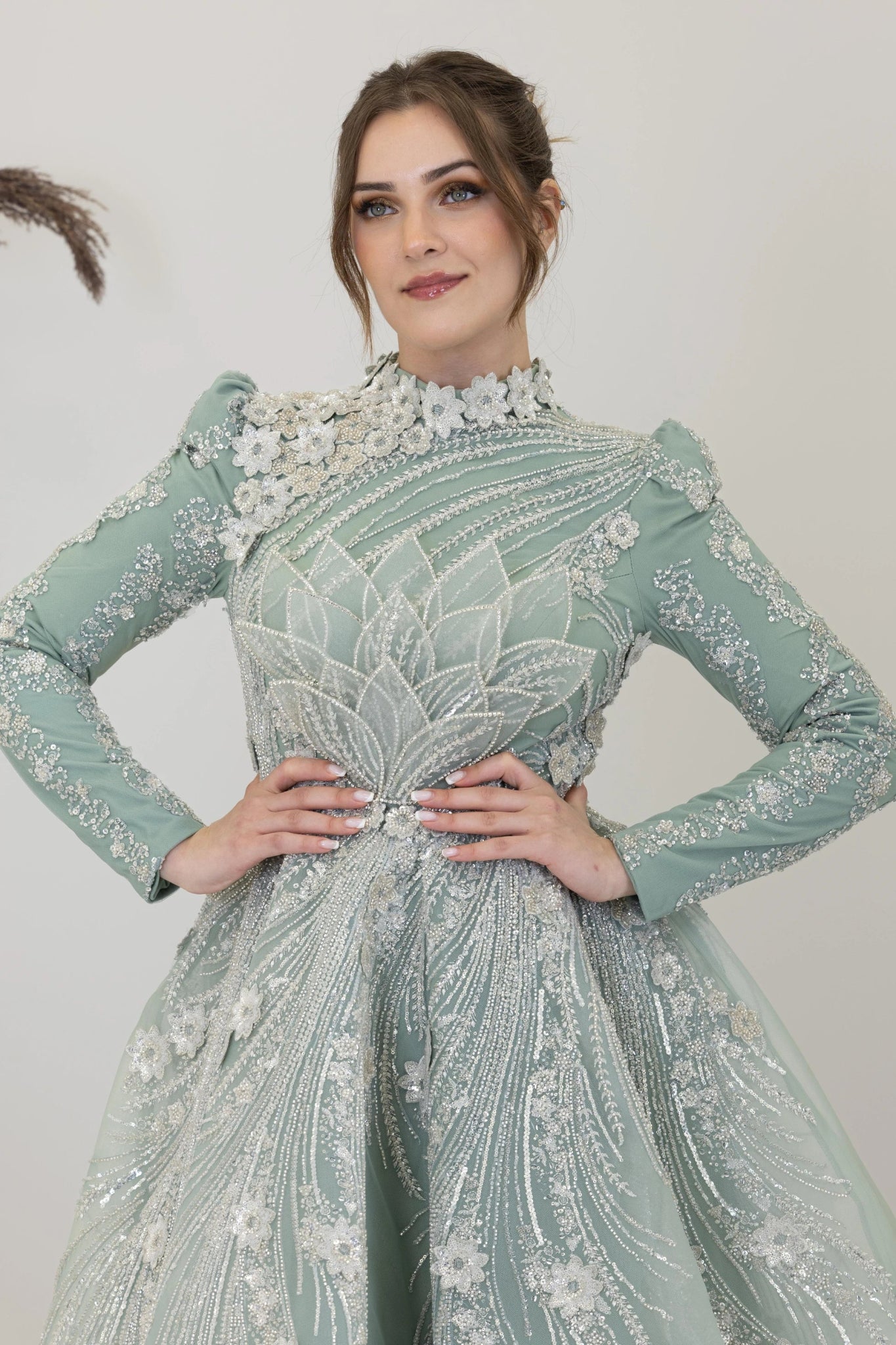 Önü Çiçek İşlemeli Lotus Tesettür Abiye - FioraofDress - tesettur - abiye - Çağla - 38 - hijab - evening - dress