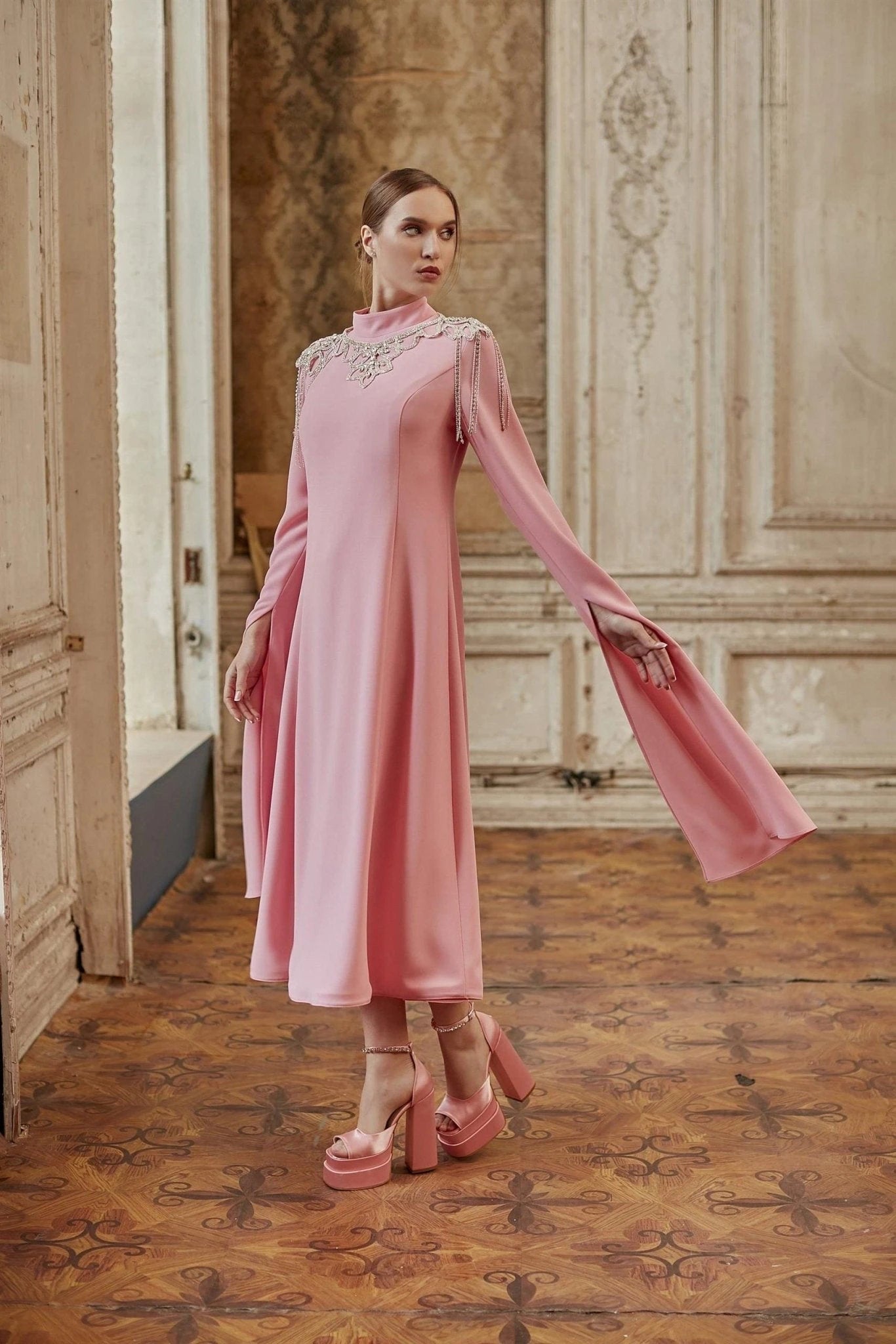 Pembe Pelerin Kol Tesettür Elbise - FioraofDress - tesettur - abiye - 44 - hijab - evening - dress